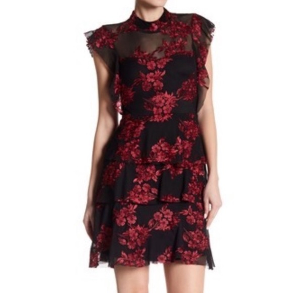 Romeo and Juliet Couture  dress - Picture 3 of 9